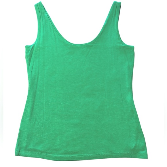 Double Zero Scoop Neck Tank Size Large Green Sleeveless Straight Hemline Stretch - Picture 3 of 10